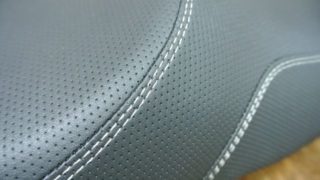 ZX-14Rのシート張替 完成です♪ | イシイ商会 clione.net